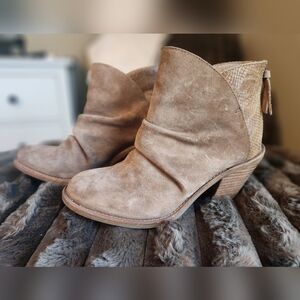 Sofft Tan Ankle Booties with Stacked Heel